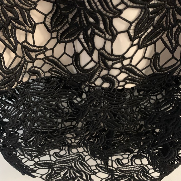 Keepsake the Label dress black over a nude lined M - Picture 7 of 9